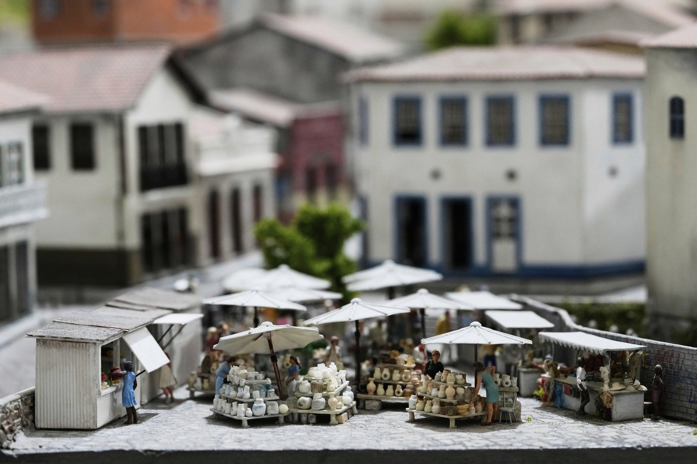 In a miniature world, climate change and environmental issues loom large | iNFOnews.ca In a miniature world, climate change and environmental issues loom large | iNFOnews.ca