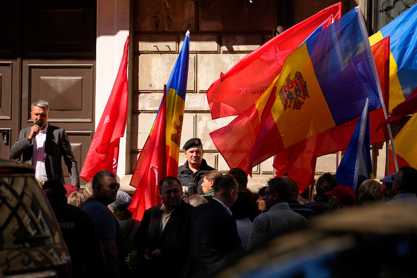 Moldova bars pro-Russian party from tense parliamentary election | iNFOnews.ca