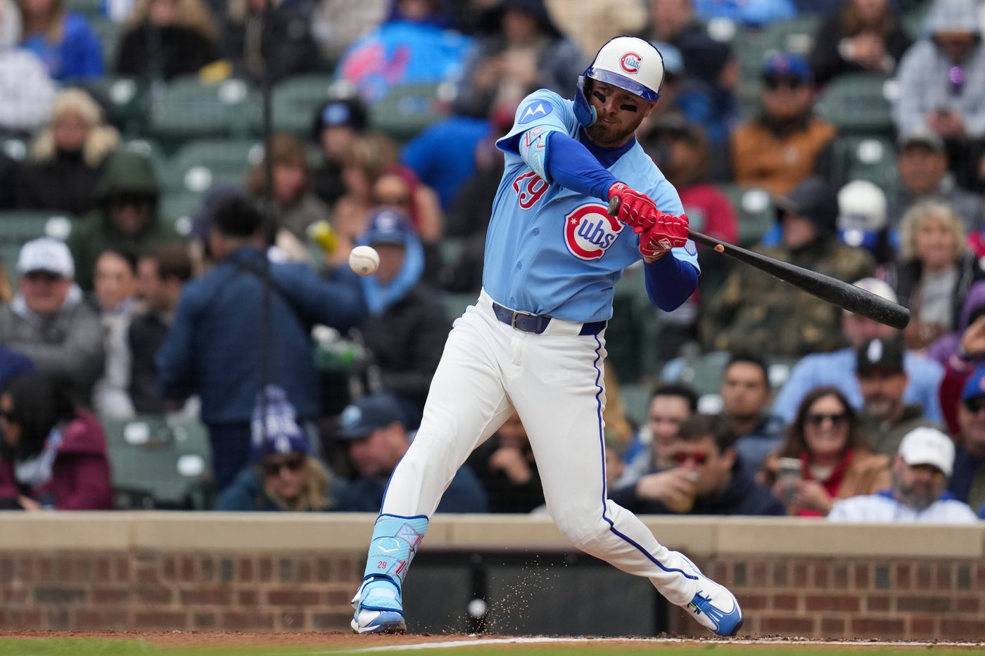 Busch helps the Cubs top the Diamondbacks 6-5 in series opener | iNFOnews.ca
