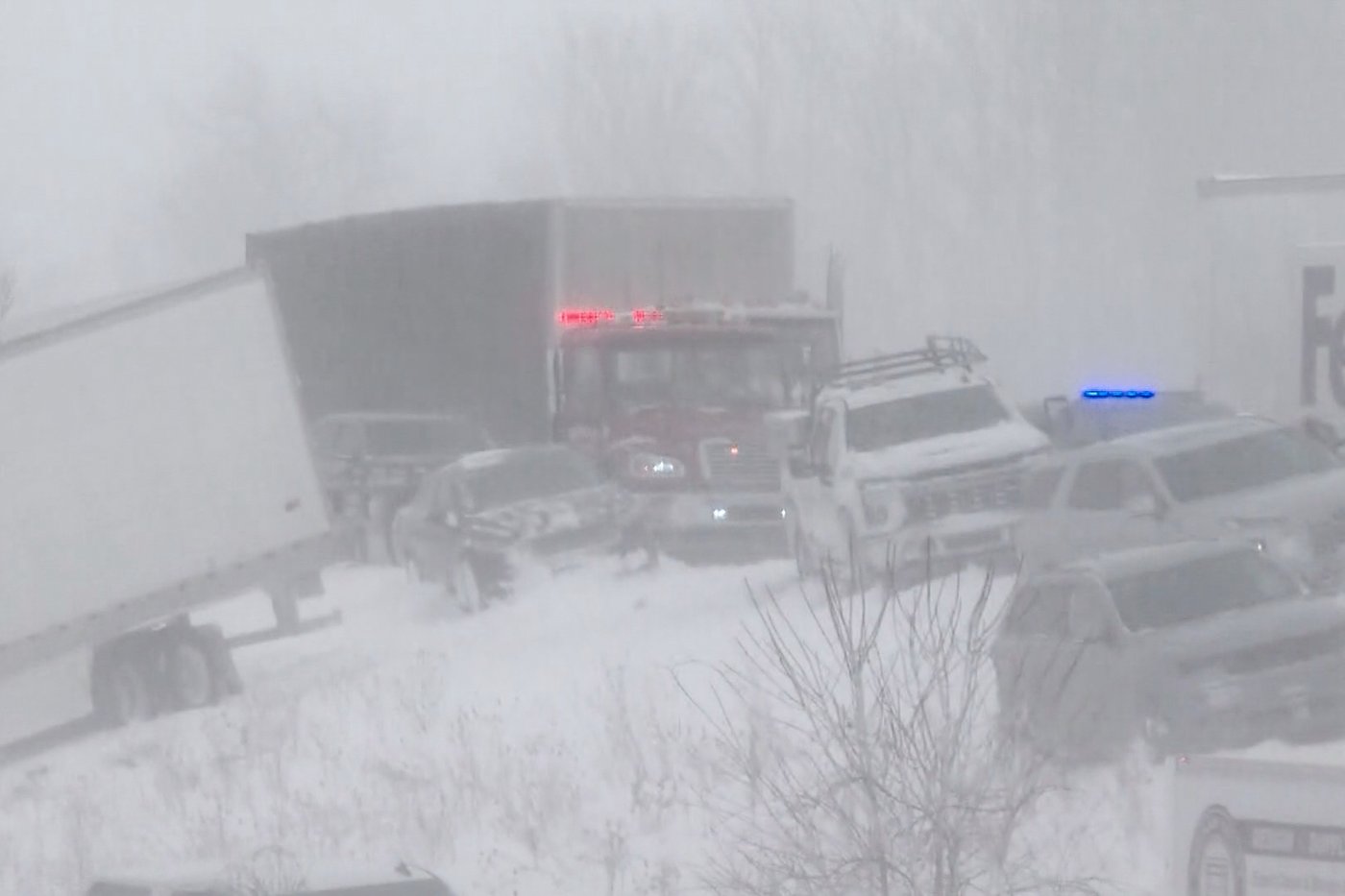100 vehicles pile up in Michigan crash as snowstorm moves across the country | iNFOnews.ca 100 vehicles pile up in Michigan crash as snowstorm moves across the country | iNFOnews.ca