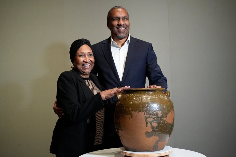 Descendants obtain works of enslaved potter in landmark restitution deal | iNFOnews.ca