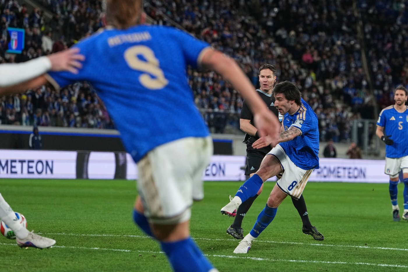 Italy beats Northern Ireland 2-0 in World Cup playoff semifinal. Gyökeres gets hat trick for Sweden | iNFOnews.ca
