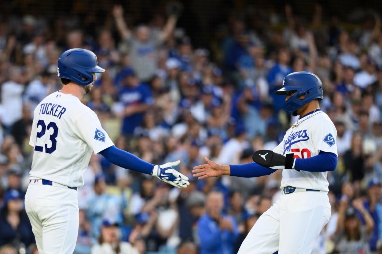 A ninth-inning throwing error lifts the Dodgers past the Orioles 6-5 | iNFOnews.ca
