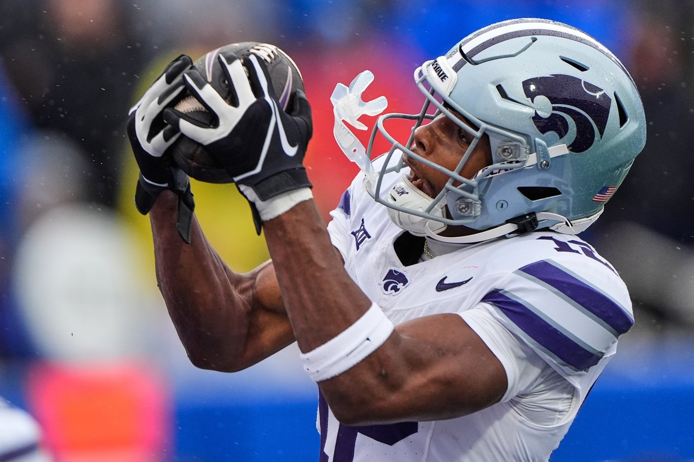 Kansas State beats Kansas 42-17 for 17th straight Sunflower Showdown win | iNFOnews.ca Kansas State beats Kansas 42-17 for 17th straight Sunflower Showdown win | iNFOnews.ca