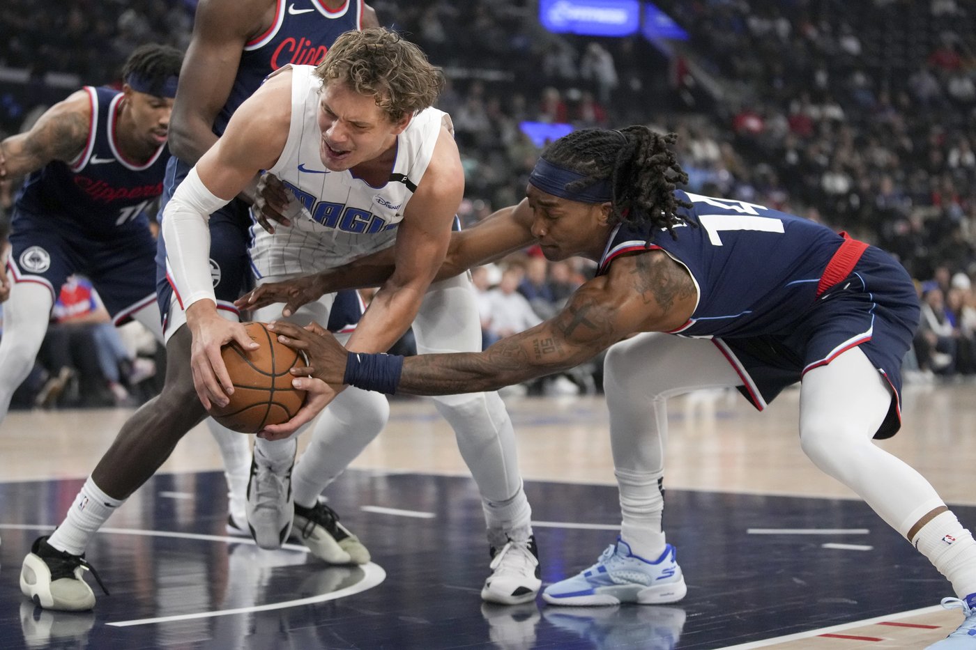 Harden's 24 points lead Clippers over Magic 104-93, extending LA's home winning streak to 6 | iNFOnews.ca