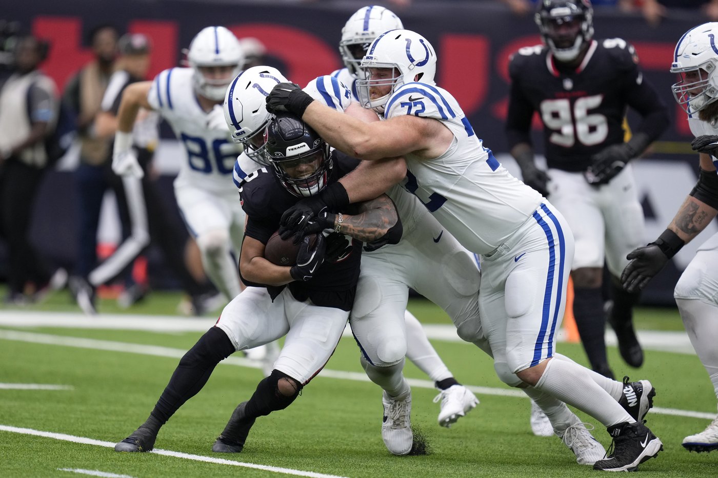Stroud throws TD pass, Mixon adds score as Texans outlast Colts 23-20 | iNFOnews.ca