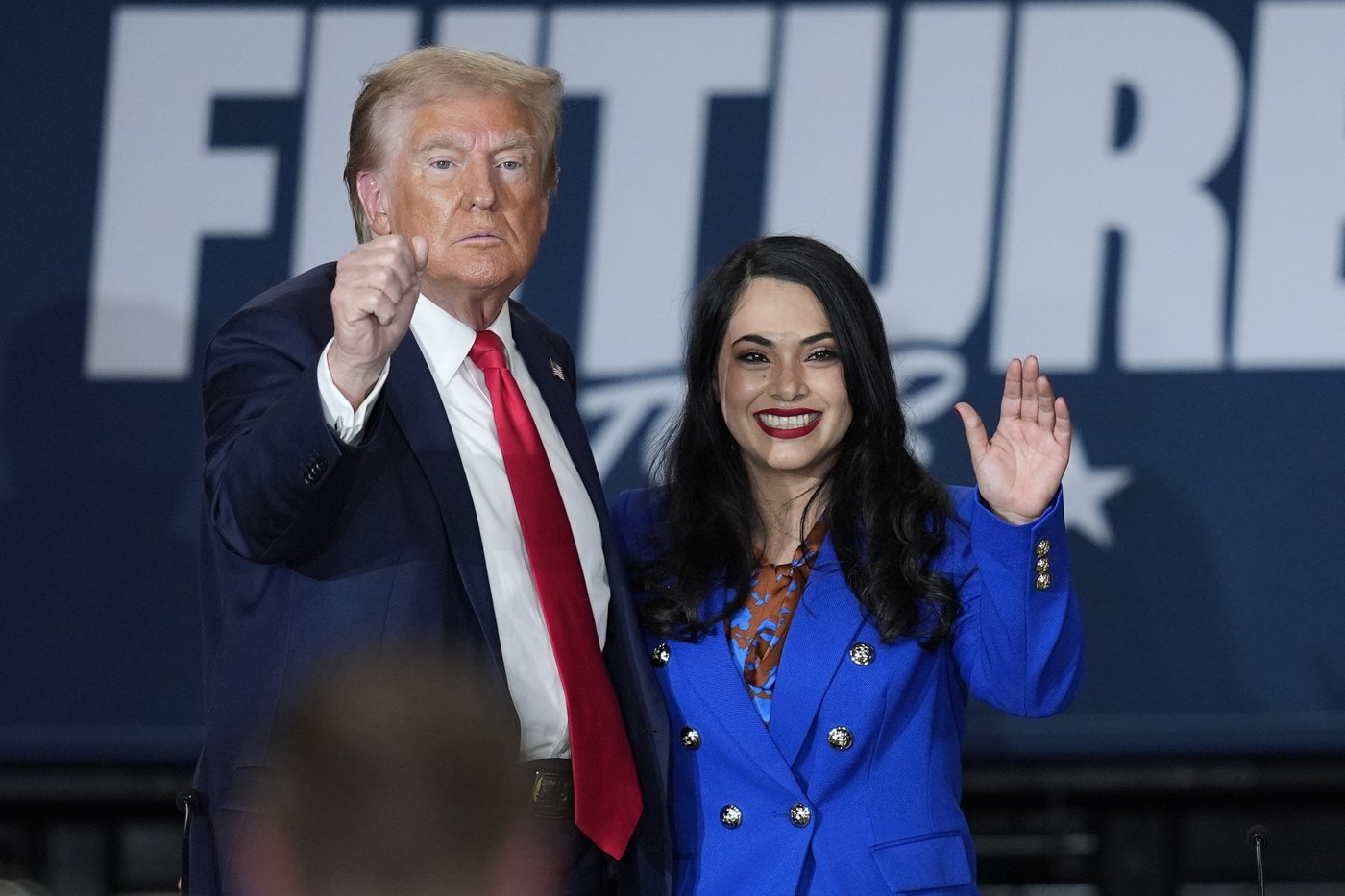 Trump hears at a Latino campaign event from someone who lived in the US illegally | iNFOnews.ca Trump hears at a Latino campaign event from someone who lived in the US illegally | iNFOnews.ca