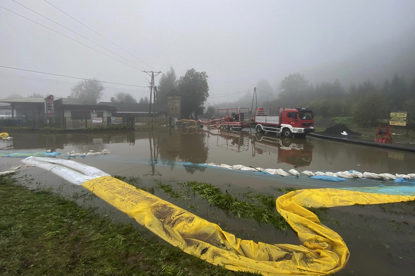 Rising rivers threaten southern Poland as flooding recedes elsewhere in Central Europe | iNFOnews.ca Rising rivers threaten southern Poland as flooding recedes elsewhere in Central Europe | iNFOnews.ca