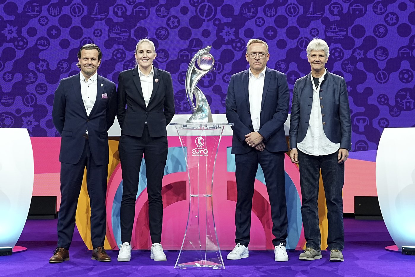 Women's soccer world champion Spain drawn with Italy, Belgium and Portugal in Euro 2025 group | iNFOnews.ca