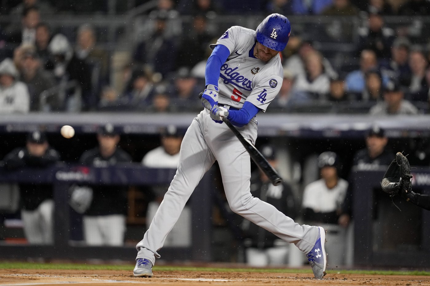 Freddie Freeman homers again for Dodgers early in Game 4 to set a pair of World Series records | iNFOnews.ca