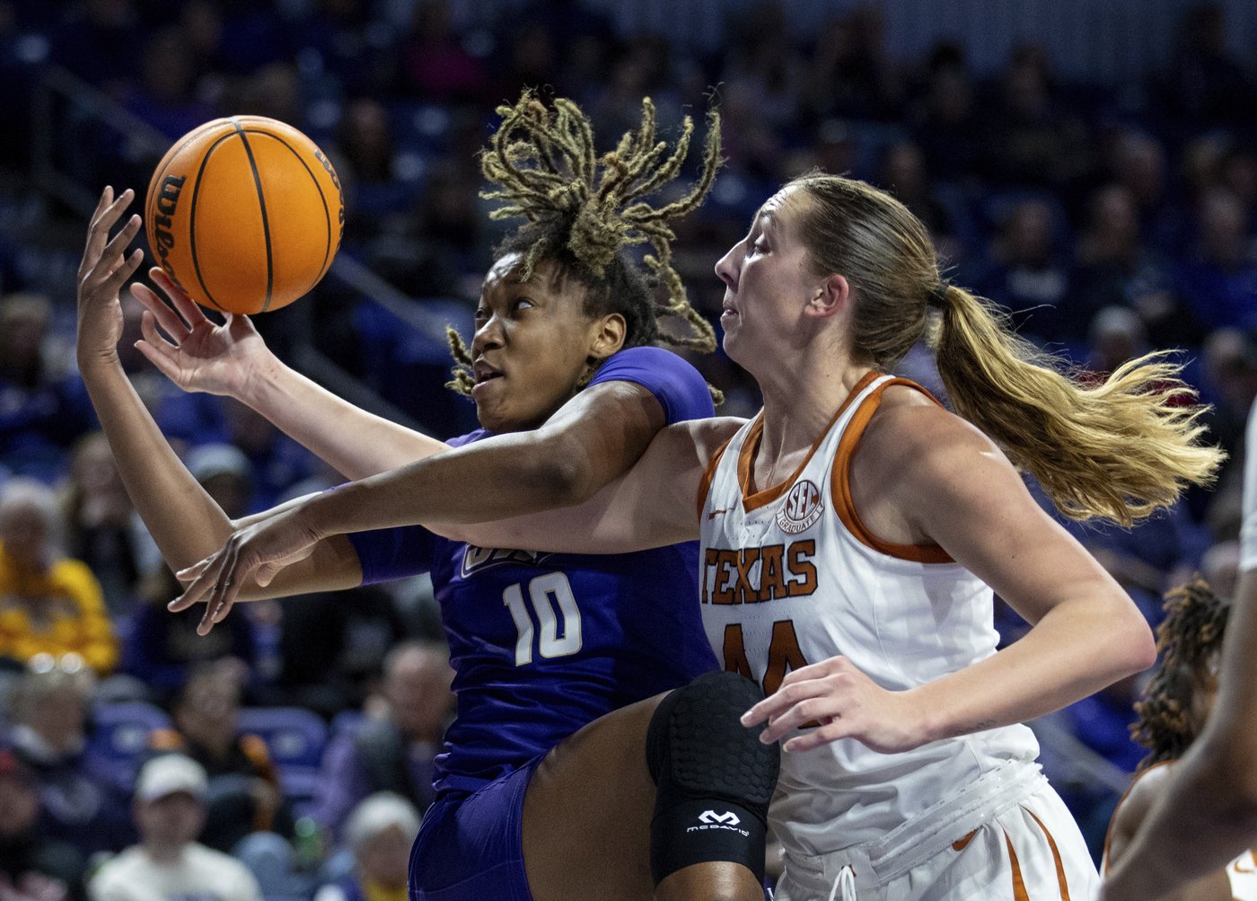 No. 4 Texas women use fast start to rout James Madison 93-62 | iNFOnews.ca