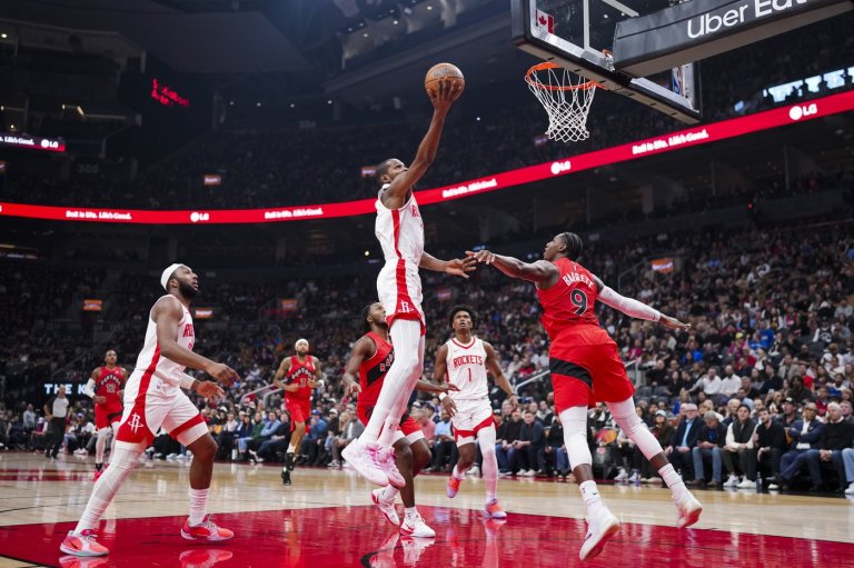 Durant's 31 points leads bigger Rockets past Poeltl-less Raptors 139-121 | iNFOnews.ca