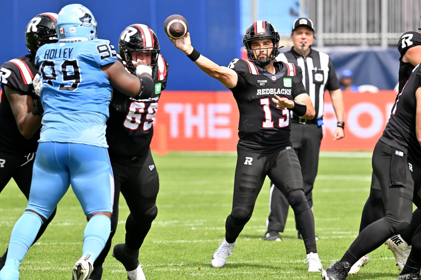 Lirim Hajrullahu's 29-yard field goal earns Argos 26-23 victory over Redblacks | iNFOnews.ca