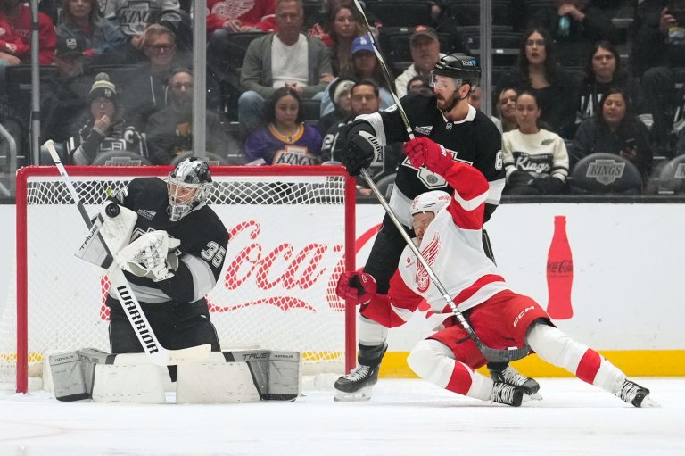 Lucas Raymond scores in shootout as Red Wings beat Kings 4-3 | iNFOnews.ca Lucas Raymond scores in shootout as Red Wings beat Kings 4-3 | iNFOnews.ca