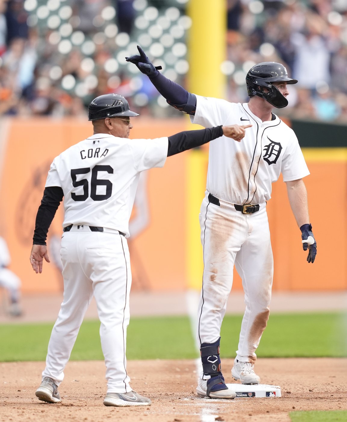 Tigers rally late to move closer to playoffs with 4-3 win over Rays | iNFOnews.ca