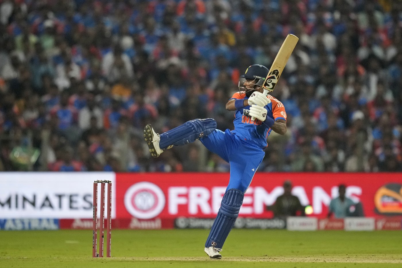 Concussion sub Harshit Rana takes 3-33 as India seals T20 series win against England | iNFOnews.ca