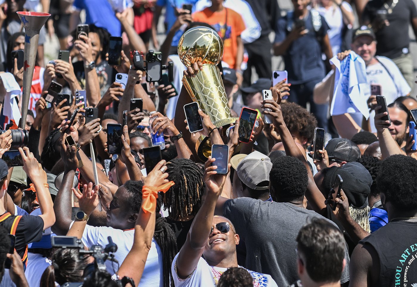 Photo Gallery: Montreal throws parade for NBA champ Dort | iNFOnews.ca