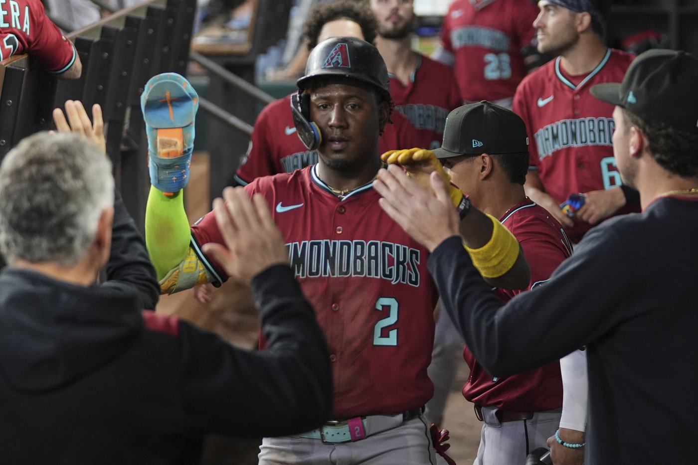 James McCann and Ketel Marte homer in 4-run 9th as Diamondbacks rally to beat Rangers | iNFOnews.ca James McCann and Ketel Marte homer in 4-run 9th as Diamondbacks rally to beat Rangers | iNFOnews.ca