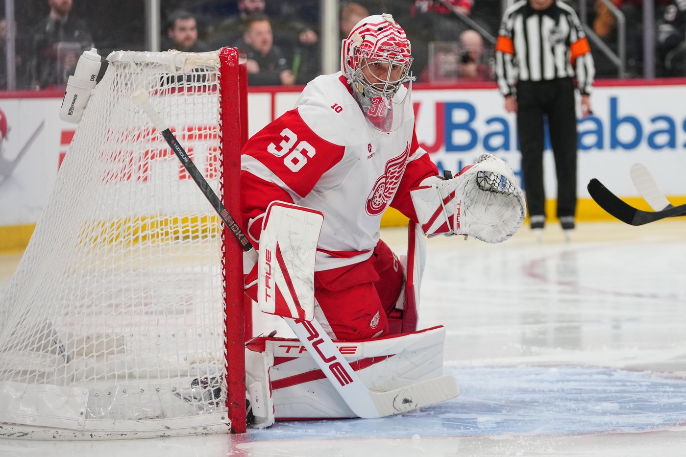 Gibson and Talbot combine to make 31 saves in the Red Wings' 3-0 win over the Devils | iNFOnews.ca Gibson and Talbot combine to make 31 saves in the Red Wings' 3-0 win over the Devils | iNFOnews.ca