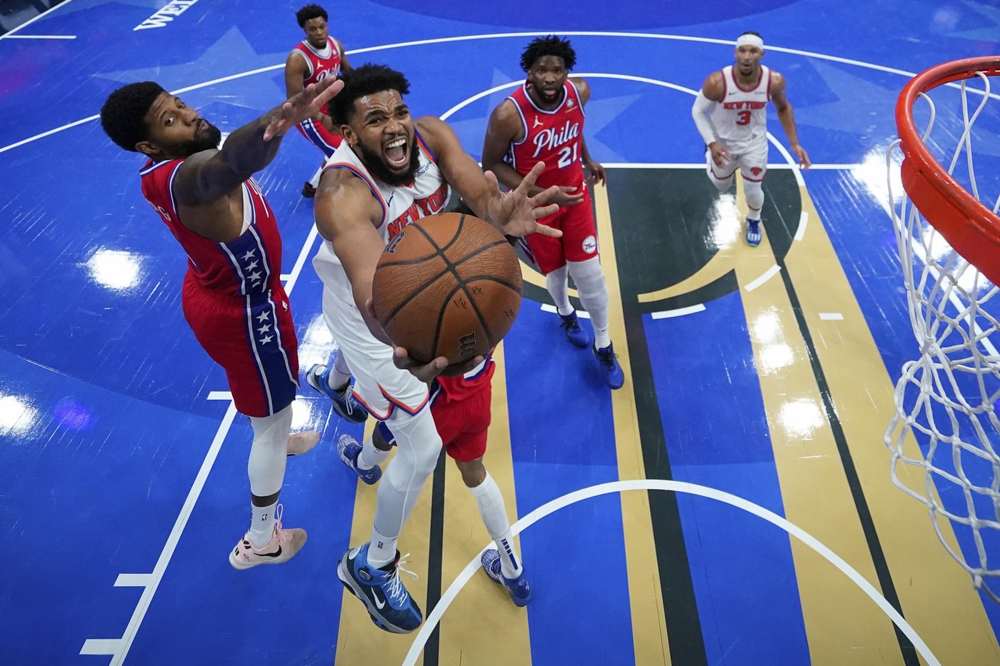 76ers' struggles continue as Knicks win 111-99 despite Embiid's season debut | iNFOnews.ca