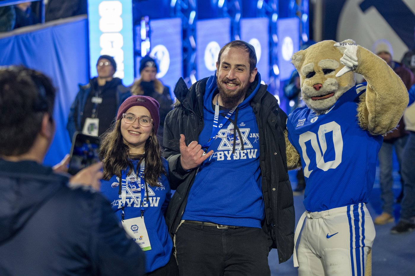 BYU quarterback Jake Retzlaff brings touchdowns and Jewish teachings to predominantly Mormon school | iNFOnews.ca BYU quarterback Jake Retzlaff brings touchdowns and Jewish teachings to predominantly Mormon school | iNFOnews.ca