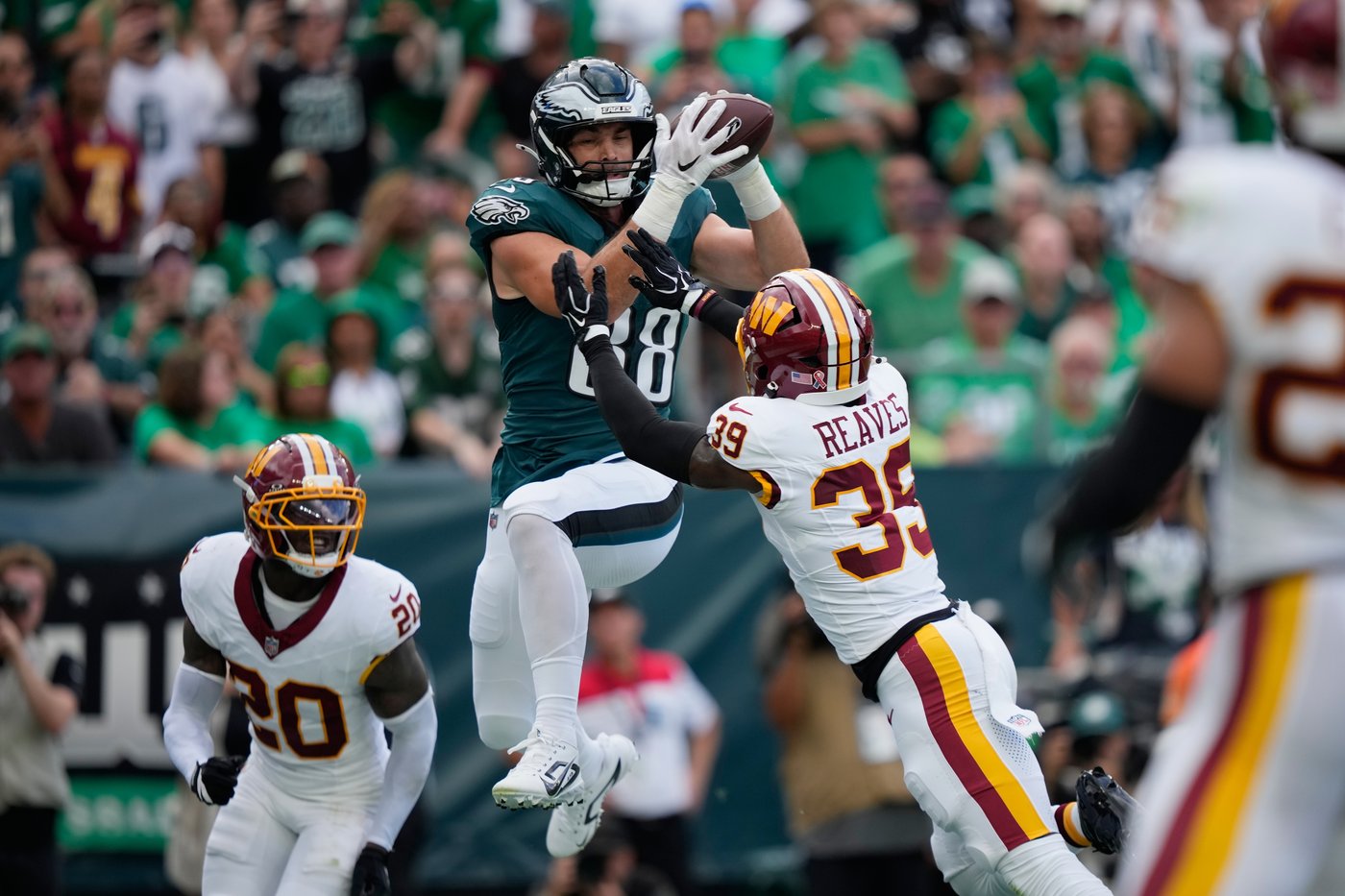 Top photos from the first Sunday of the NFL season | iNFOnews.ca