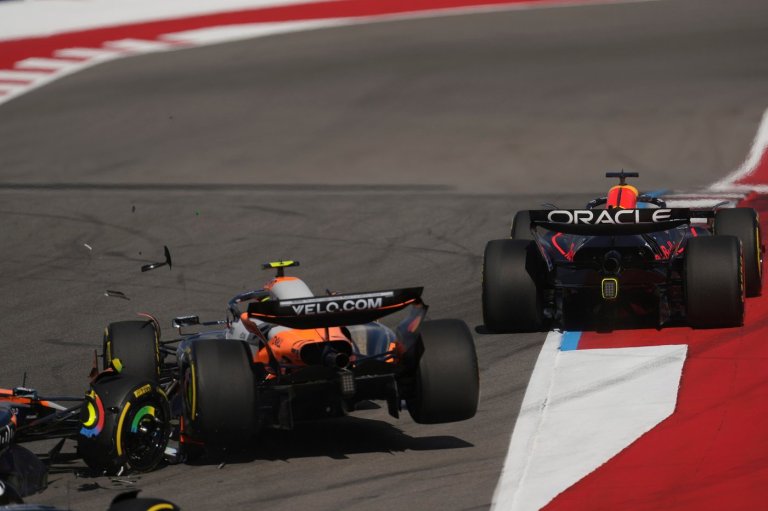 Verstappen earns easy US Grand Prix sprint win after McLaren title leaders crash out on 1st lap | iNFOnews.ca