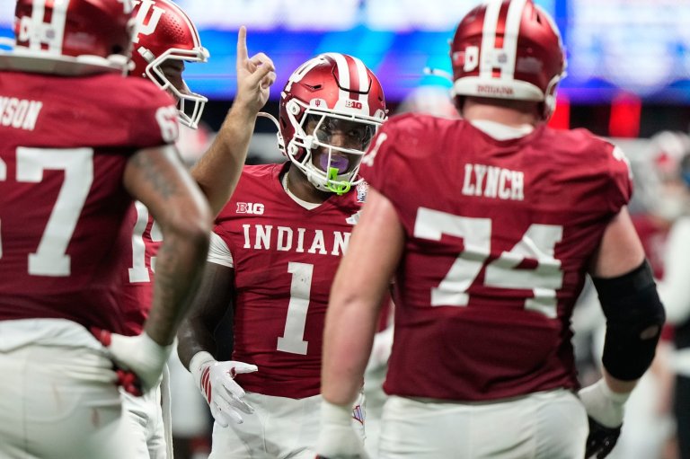 Indiana hopes to lean again on its offensive line against fierce Miami defense in CFP title game | iNFOnews.ca