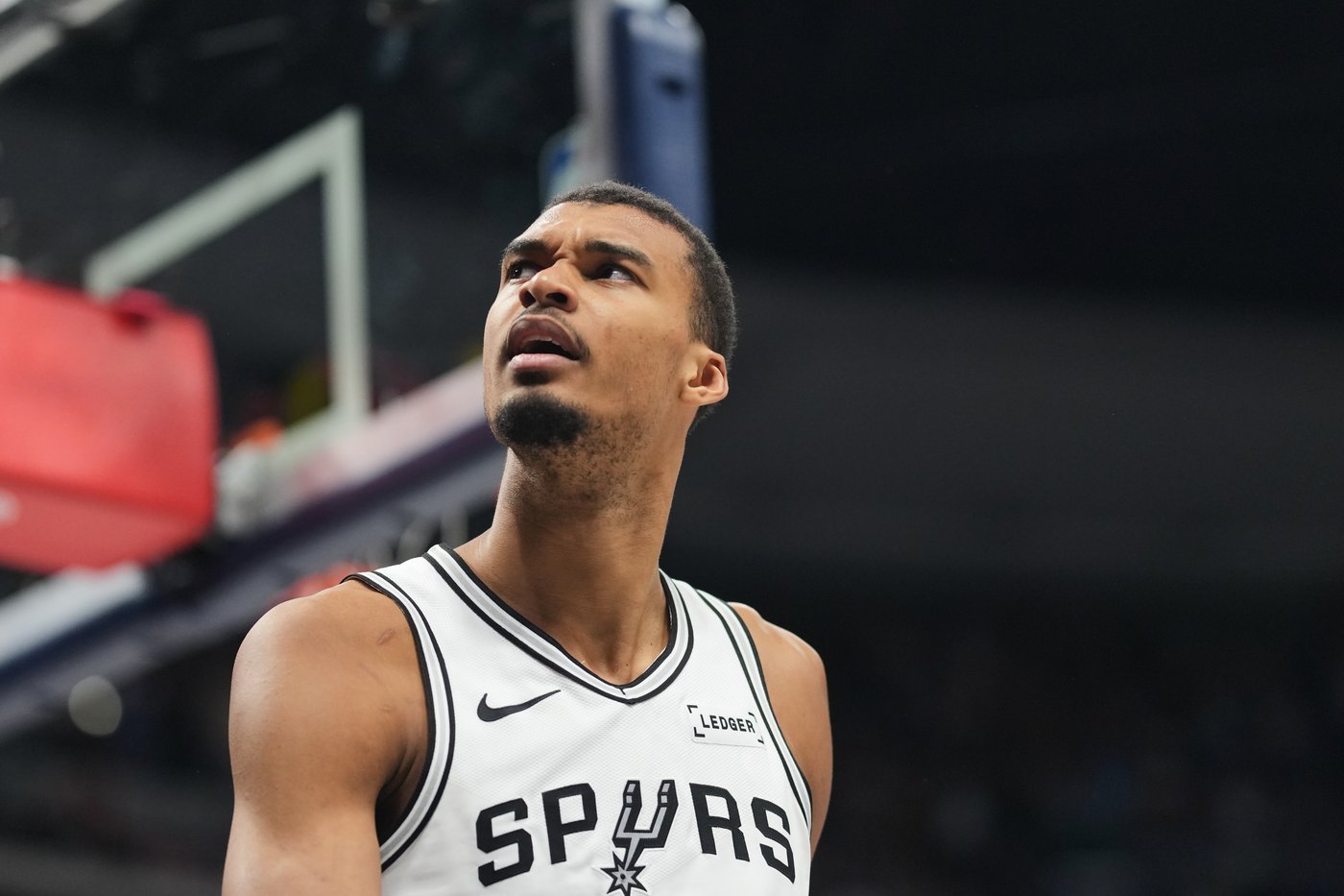 Popovich encourages Spurs as Wembanyama, youthful roster make playoff debuts against Trail Blazers | iNFOnews.ca Popovich encourages Spurs as Wembanyama, youthful roster make playoff debuts against Trail Blazers | iNFOnews.ca