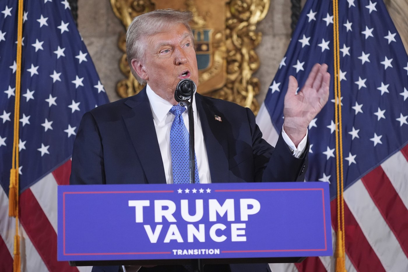 Trump weighs in on NY mayor, vaccines and drones in freewheeling press conference at Mar-a-Lago | iNFOnews.ca