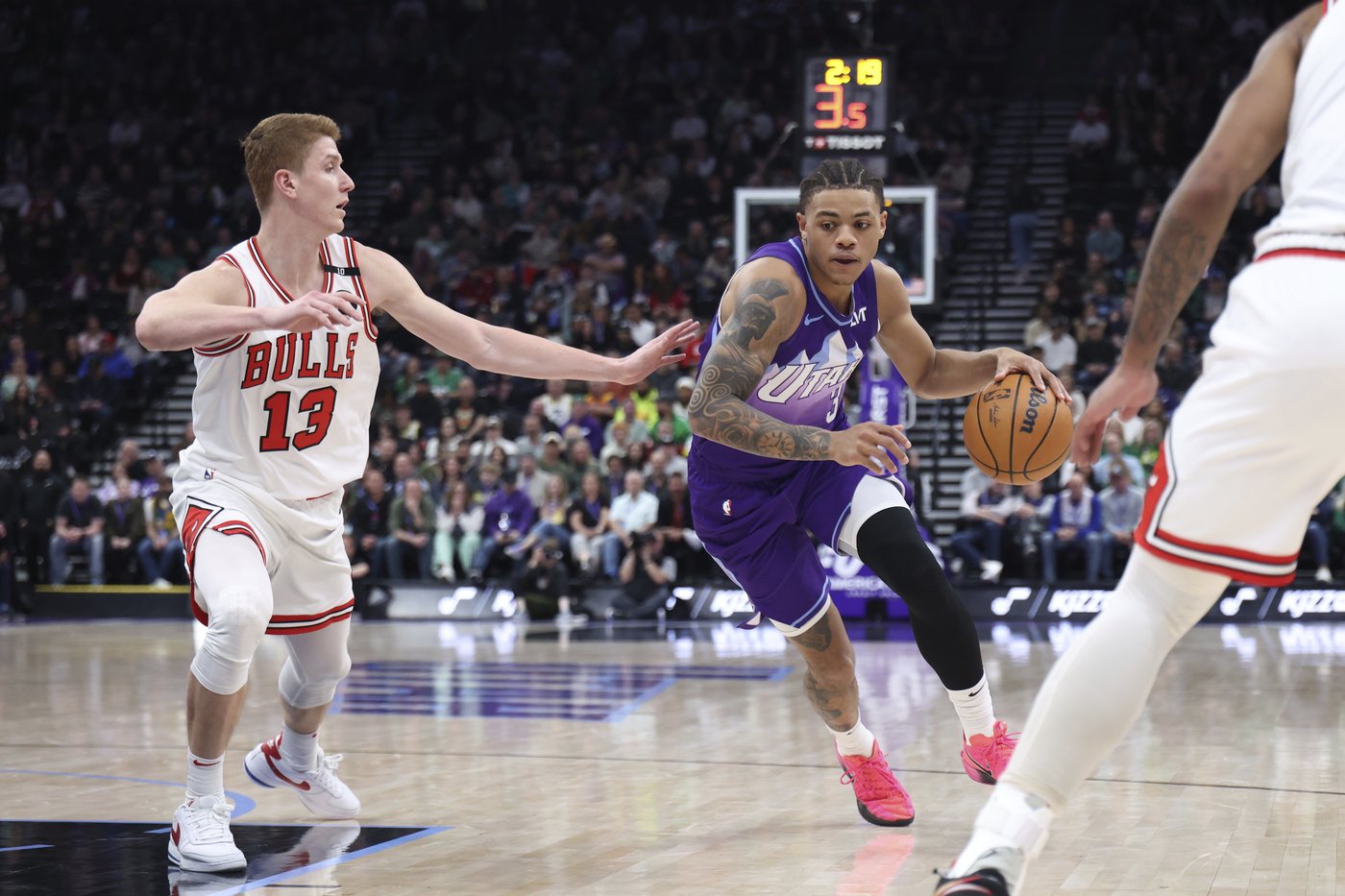 Coby White's 26 points leads balanced scoring effort as Bulls deal Jazz 10th straight loss, 111-97 | iNFOnews.ca