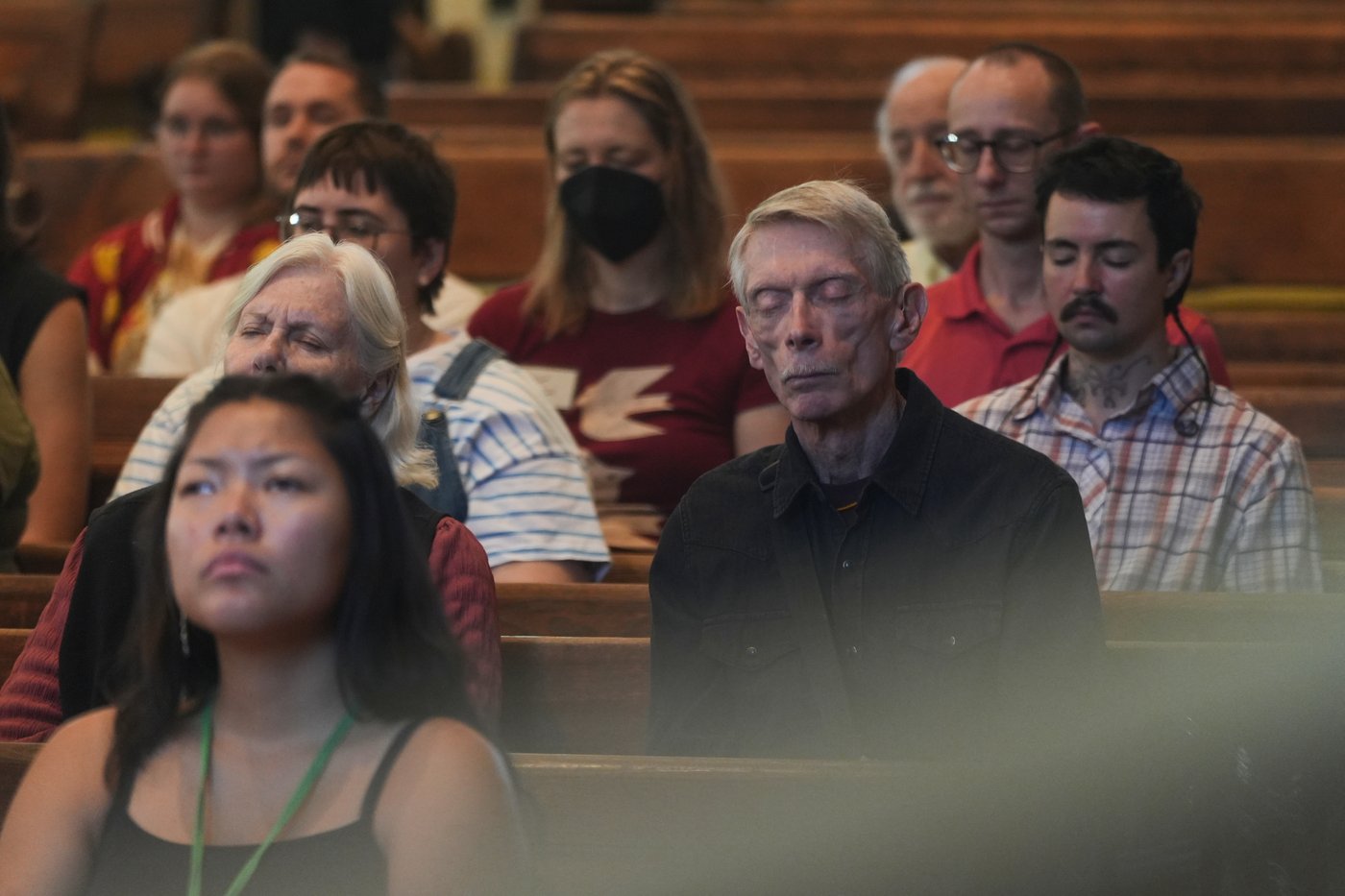 Young adults turn to Quakers' silent worship to offset - and cope with - a noisy world | iNFOnews.ca Young adults turn to Quakers' silent worship to offset - and cope with - a noisy world | iNFOnews.ca
