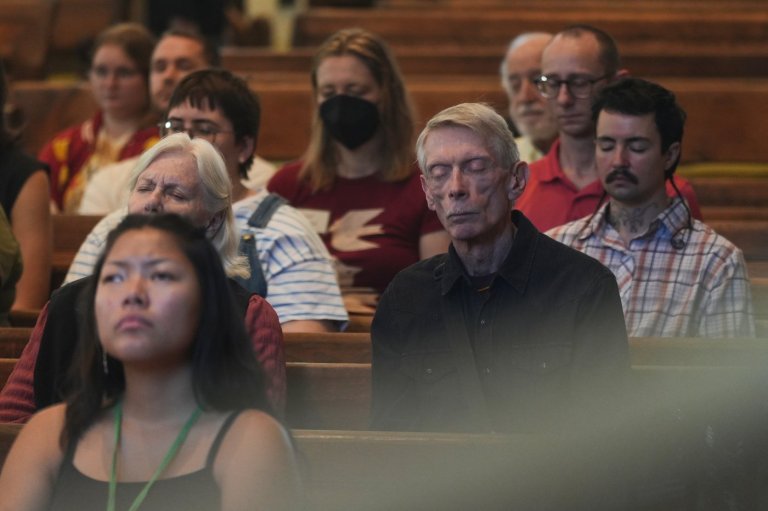 Young adults turn to Quakers' silent worship to offset - and cope with - a noisy world | iNFOnews.ca Young adults turn to Quakers' silent worship to offset - and cope with - a noisy world | iNFOnews.ca