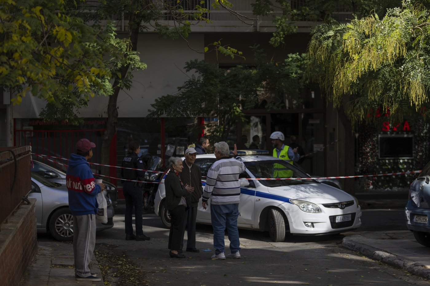 Greek police say fatal Athens apartment blast was likely caused by improvised bomb | iNFOnews.ca