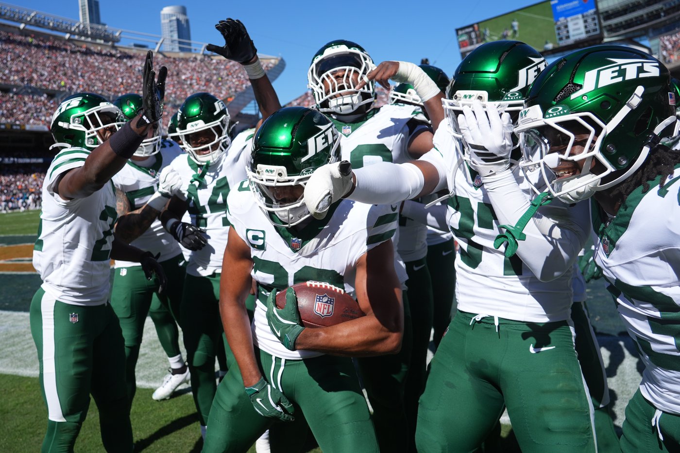 Minkah Fitzpatrick stops the Jets' NFL-record interception drought at 20 consecutive games | iNFOnews.ca
