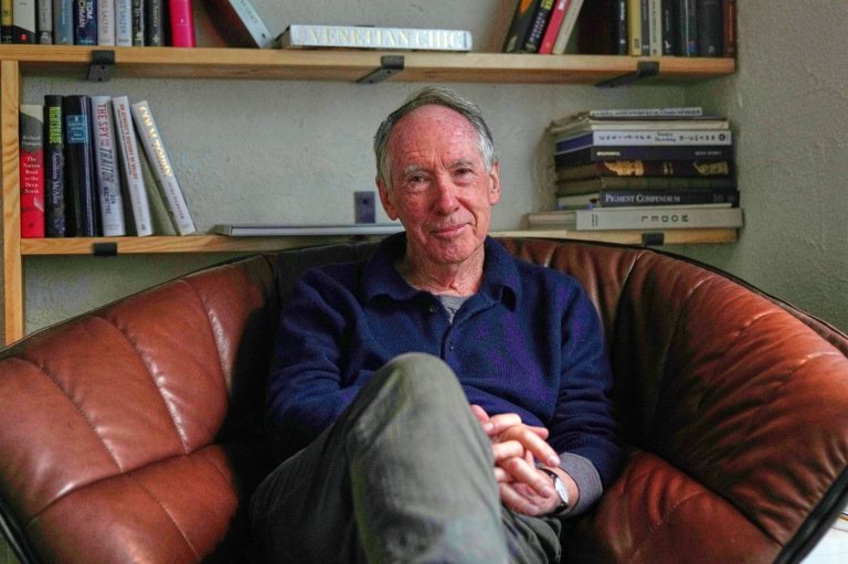 Ian McEwan’s 'ragbag' of essays becomes 'Between Books,' a new nonfiction journey | iNFOnews.ca