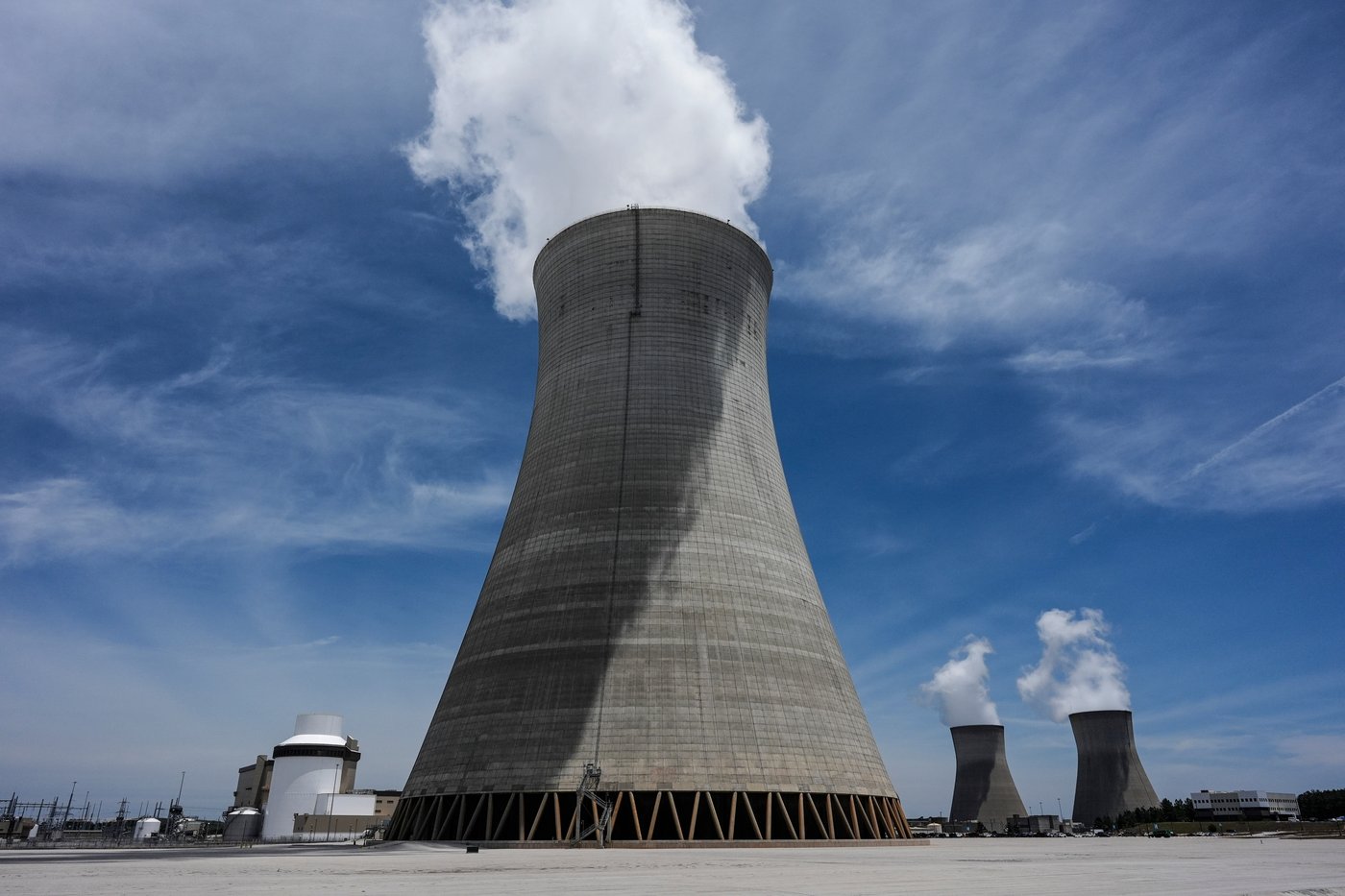 As Trump boosts nuclear power, regulators seek to eliminate a longstanding radiation safety rule | iNFOnews.ca