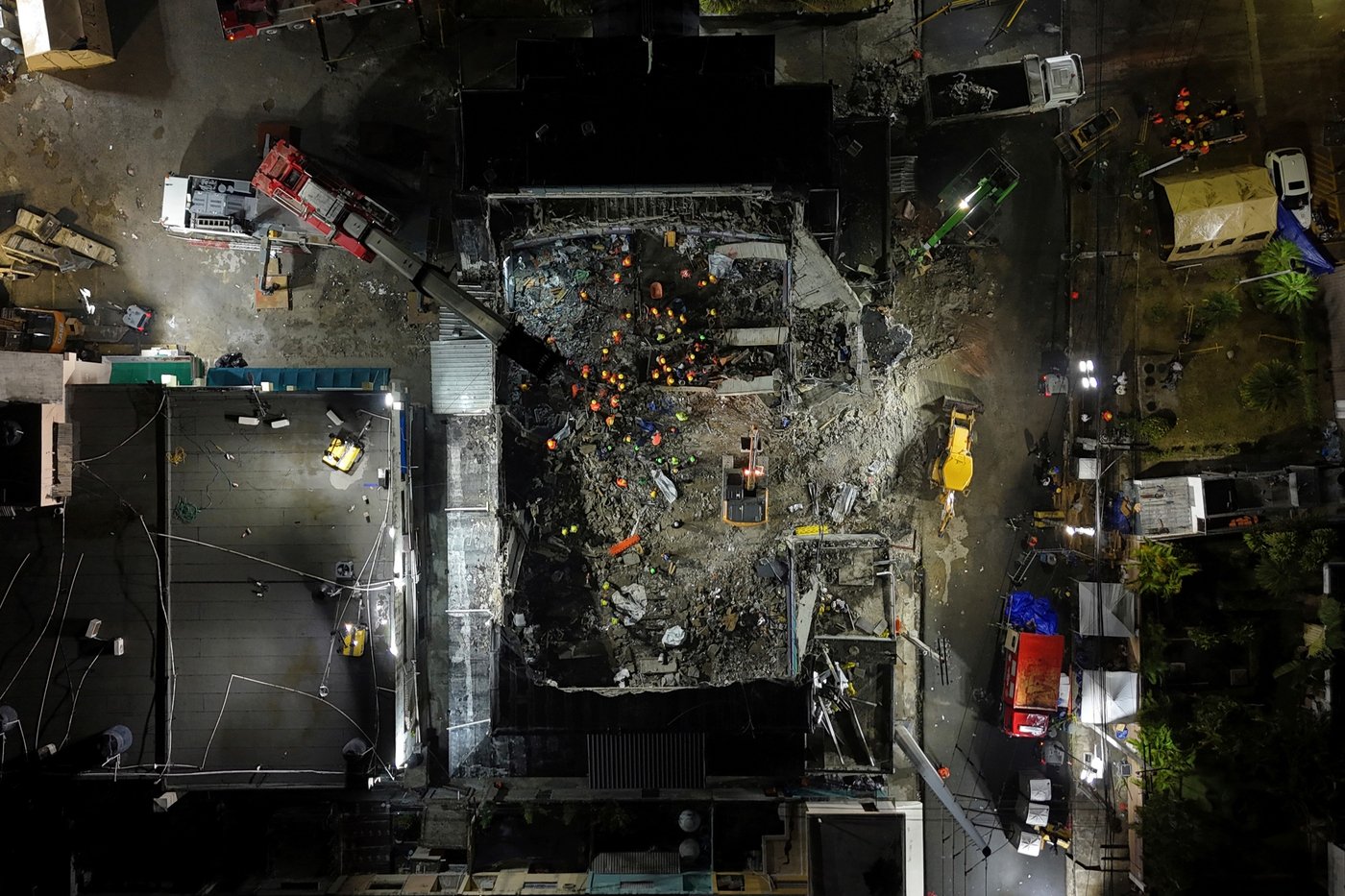 Owners of Dominican club where 236 died in a collapse to stand trial | iNFOnews.ca