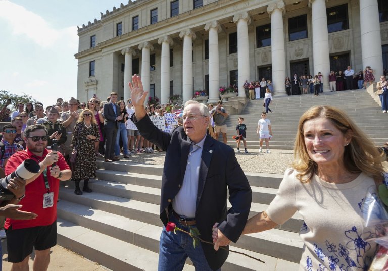 Texas A&M president steps down but doesn't say if controversial classroom video was a factor | iNFOnews.ca