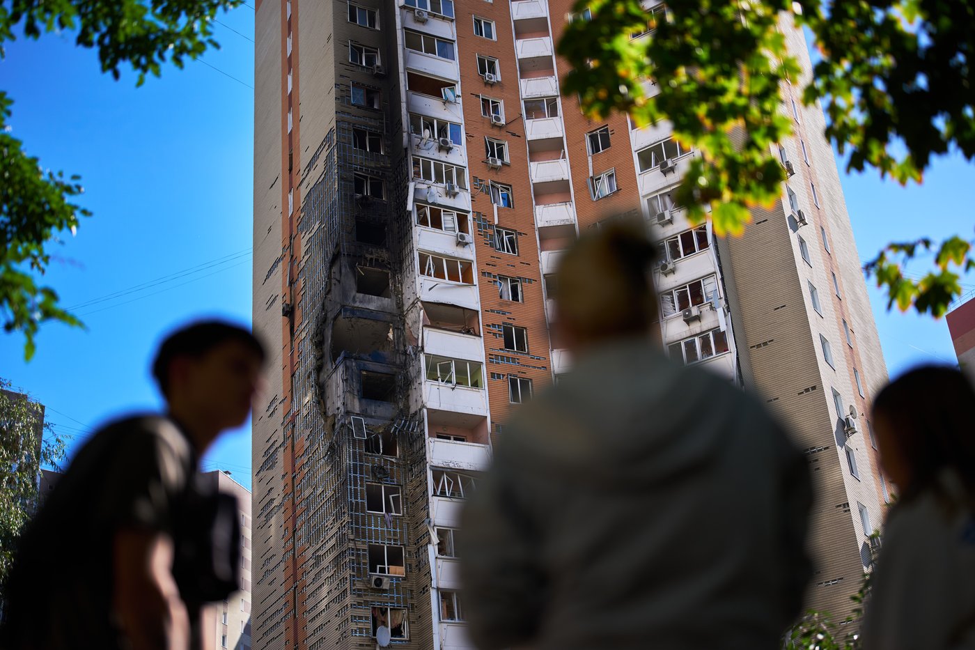 Zelenskyy urges more international pressure on Russia for civilian deaths | iNFOnews.ca