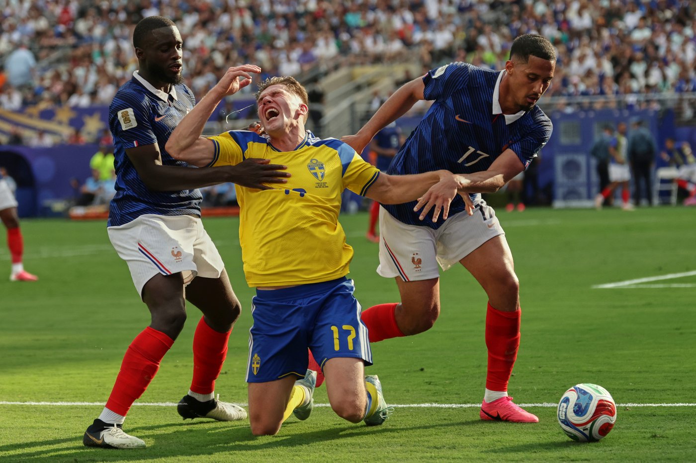 Mbappé scores twice for France, Norway and Mexico advance in World Cup, in photos | iNFOnews.ca
