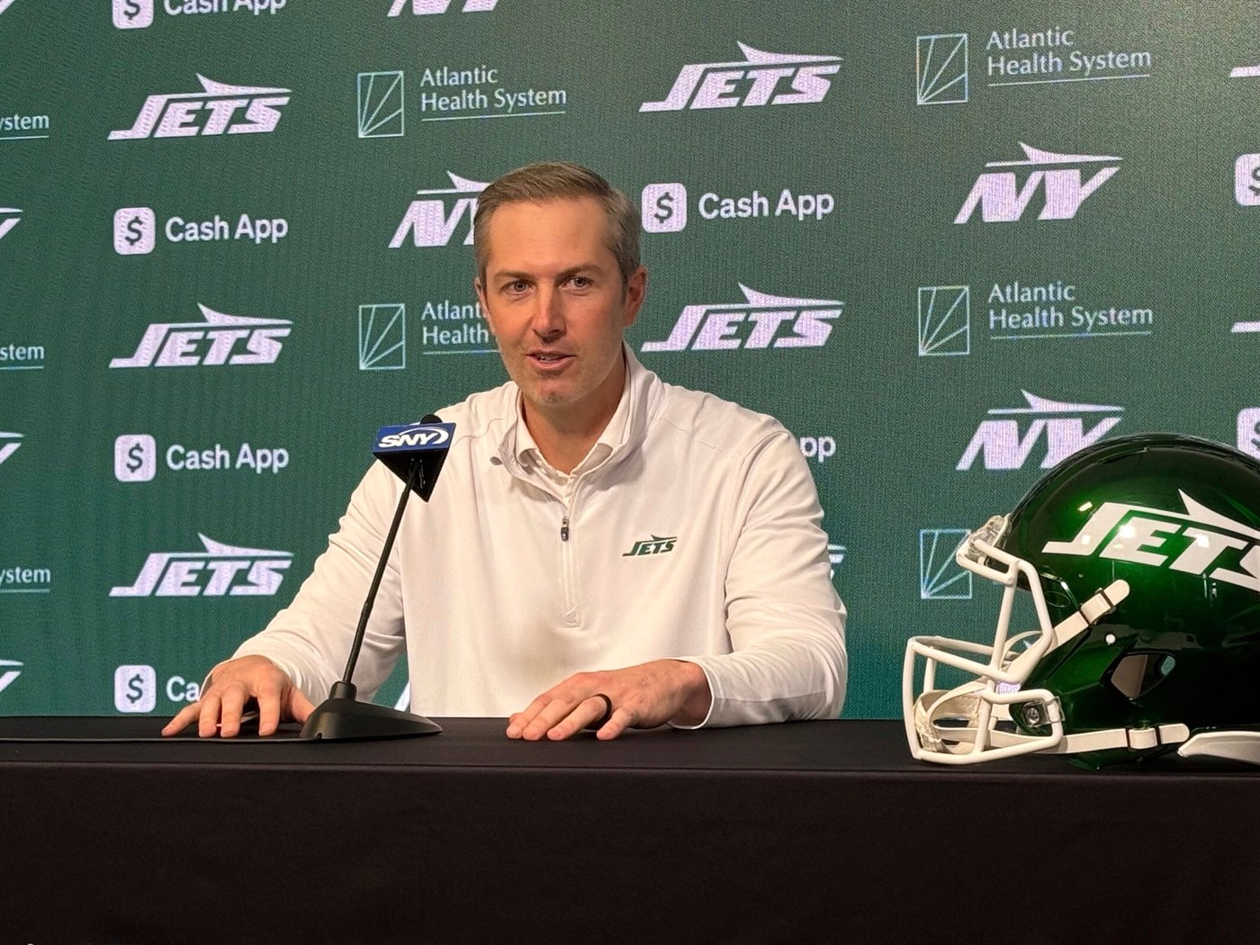 GM says Jets will pick up options on Gardner, Wilson, Johnson; declines comment on Rodgers' remarks | iNFOnews.ca
