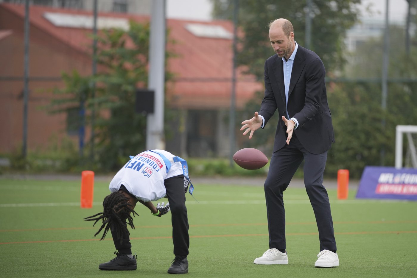 Royal arm: Prince William tries his hand at flag football in NFL event with kids in London | iNFOnews.ca Royal arm: Prince William tries his hand at flag football in NFL event with kids in London | iNFOnews.ca