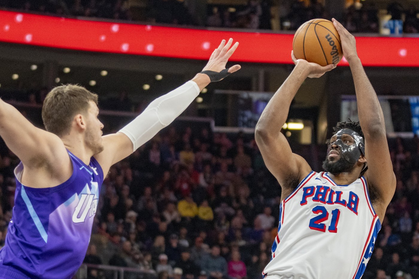 Embiid, Maxey both score 32 to lead 76ers past Jazz 114-111 | iNFOnews.ca Embiid, Maxey both score 32 to lead 76ers past Jazz 114-111 | iNFOnews.ca