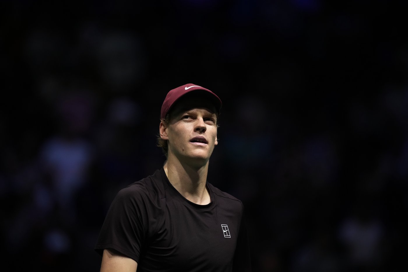 Sinner reaches Paris Masters quarterfinals and stays on course for No. 1 ranking, Zverev wins | iNFOnews.ca
