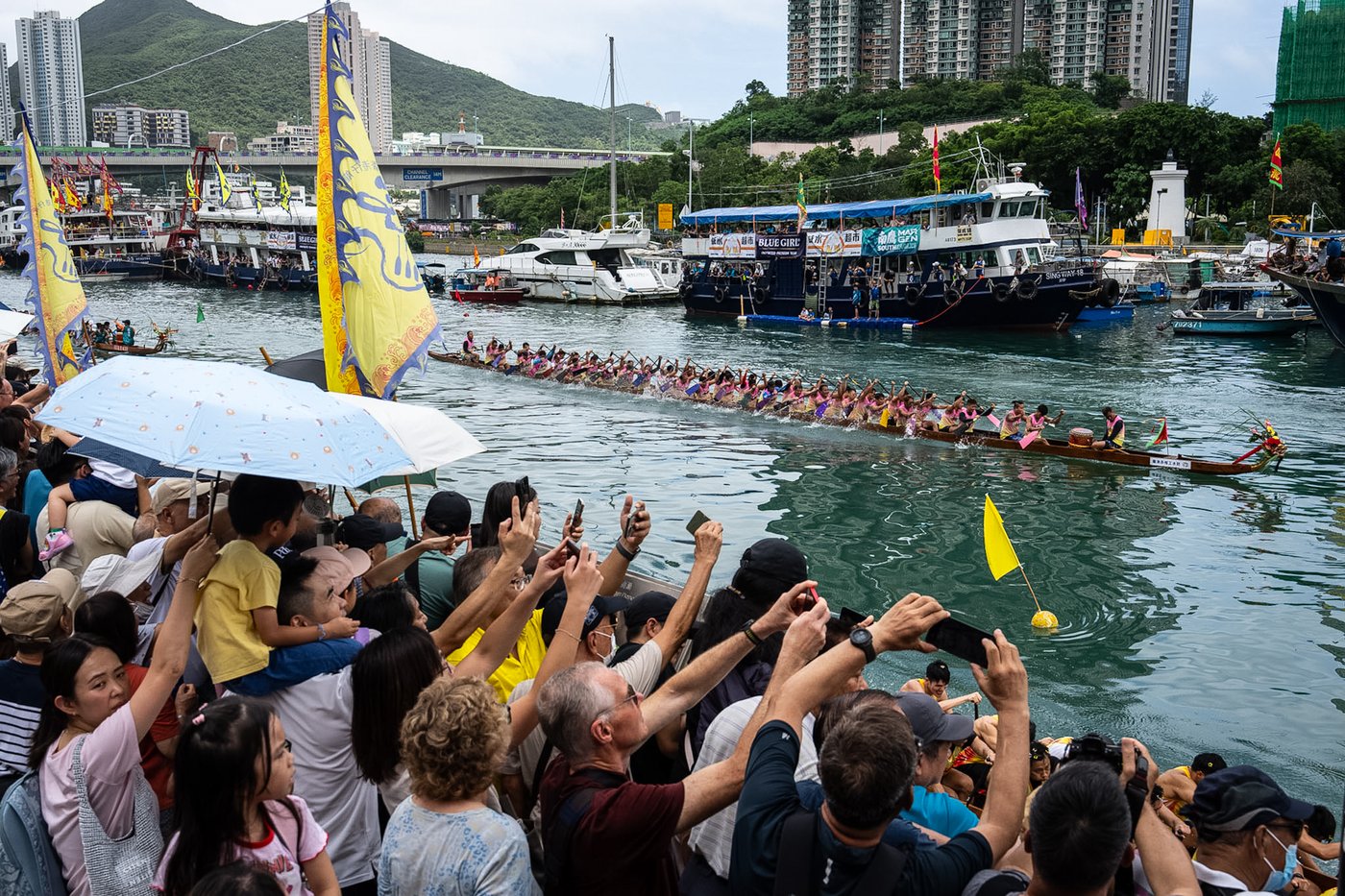Competitors take part in boat races to mark the Dragon Boat Festival, in photos | iNFOnews.ca