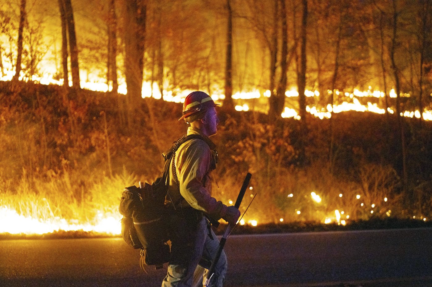Aided by rain, crews extinguish a wildfire in Nevada after 1 home burns | iNFOnews.ca