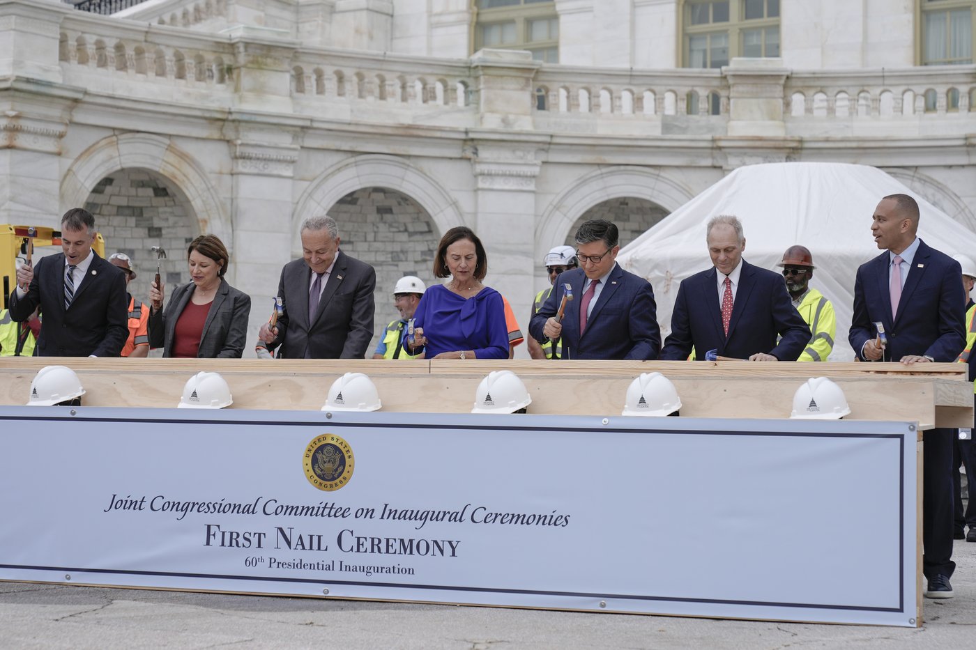 Work has begun on an inauguration stage at the Capitol. The last one became part of Jan. 6 attack | iNFOnews.ca Work has begun on an inauguration stage at the Capitol. The last one became part of Jan. 6 attack | iNFOnews.ca