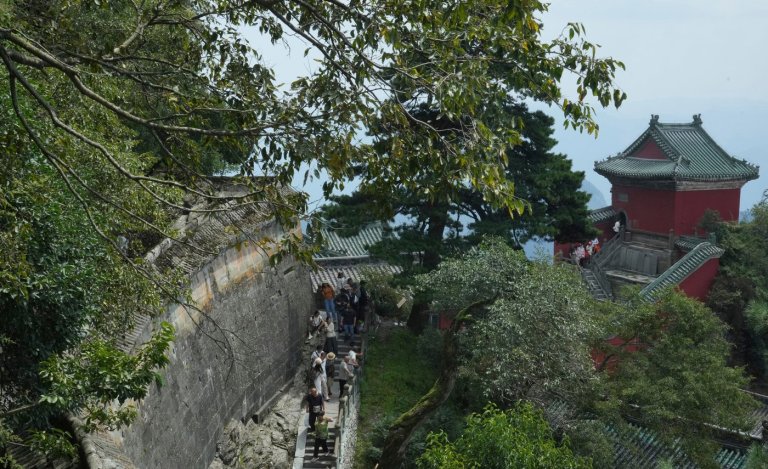Some climb for faith, others for the views. This Chinese sacred mountain draws them all | iNFOnews.ca