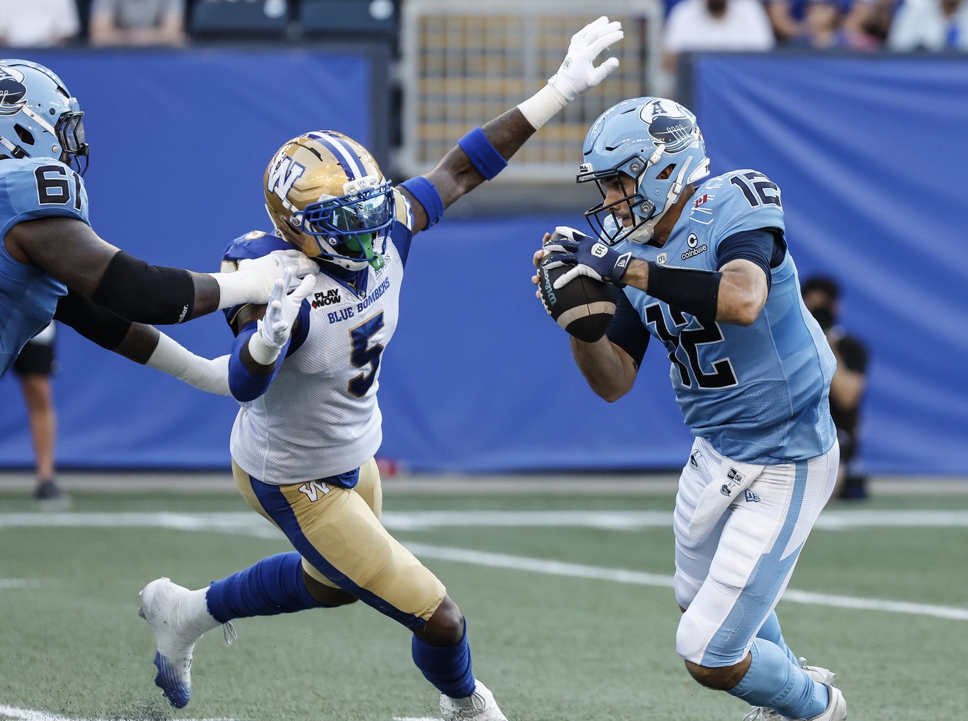 Vaval's return touchdown turns the tide for Blue Bombers in 30-21 win over Argonauts | iNFOnews.ca